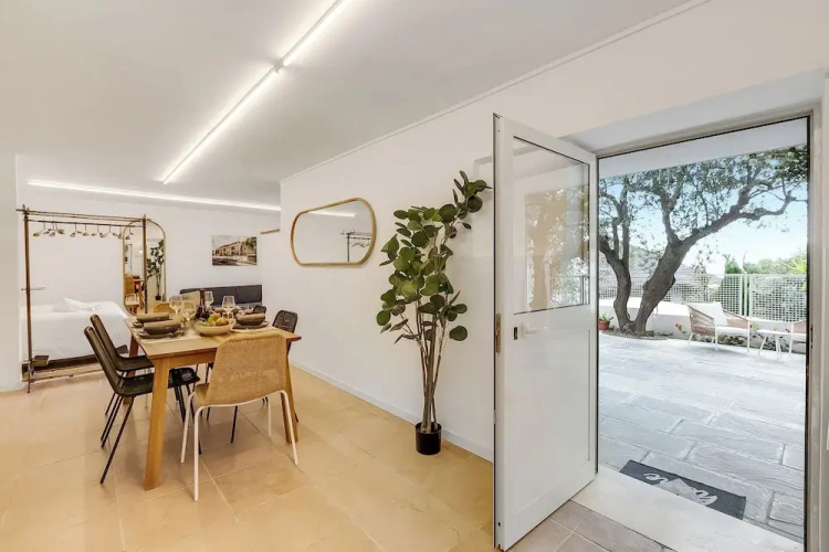 Villa Luce del Sol with Pool - L