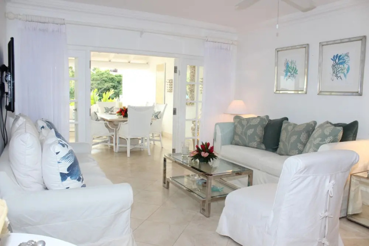 Glitter Bay Suites