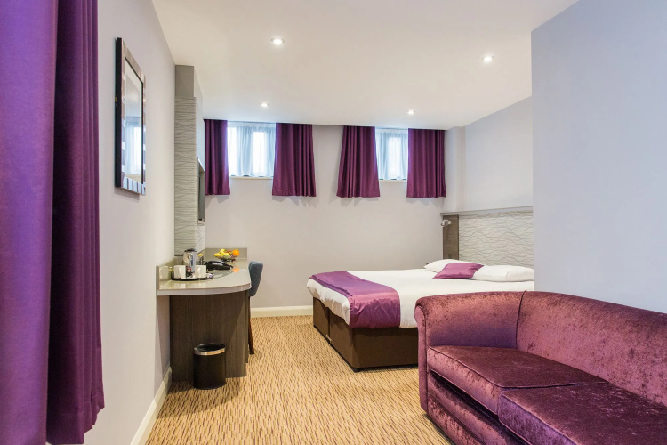 The Hog's Back Hotel & Spa Farnham