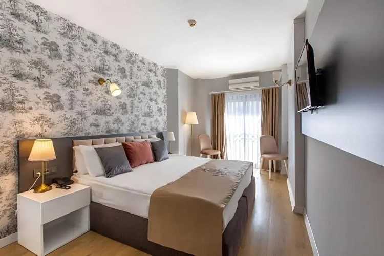 Lara Atalla Hotel