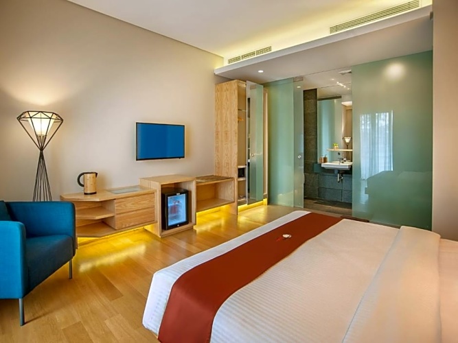 Suite with balcony