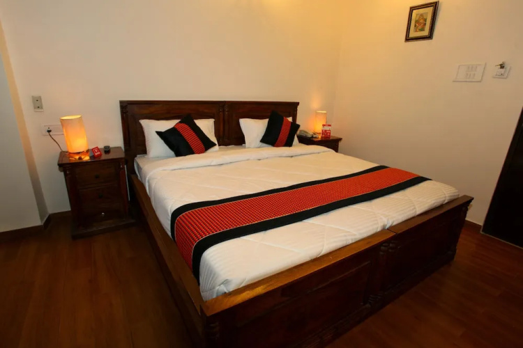 OYO 2105 Hotel Royal Sheraton