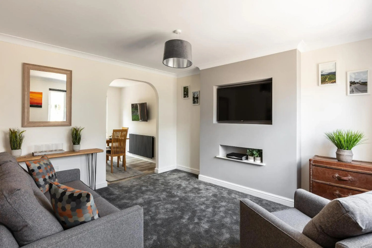 Hawthorn Gardens