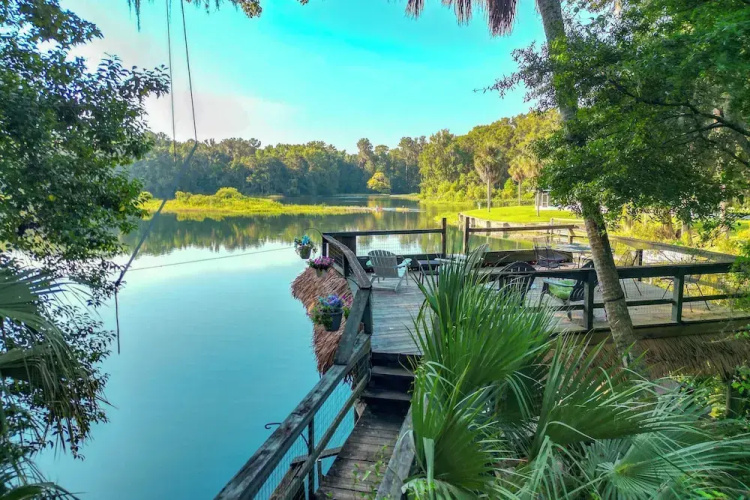 Dock & Kayaks: Riverfront Dunnellon Home!