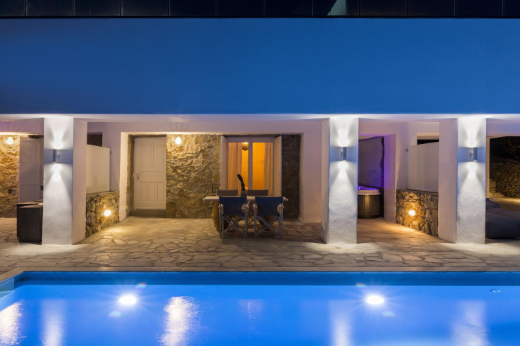 Amperian Mykonos Suites & Villas - Mikonos