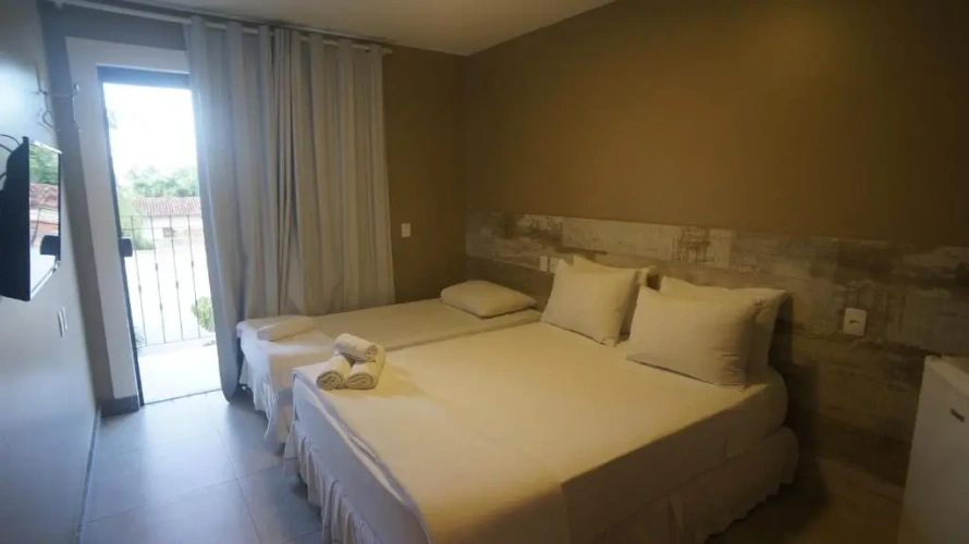 Standard Triple room