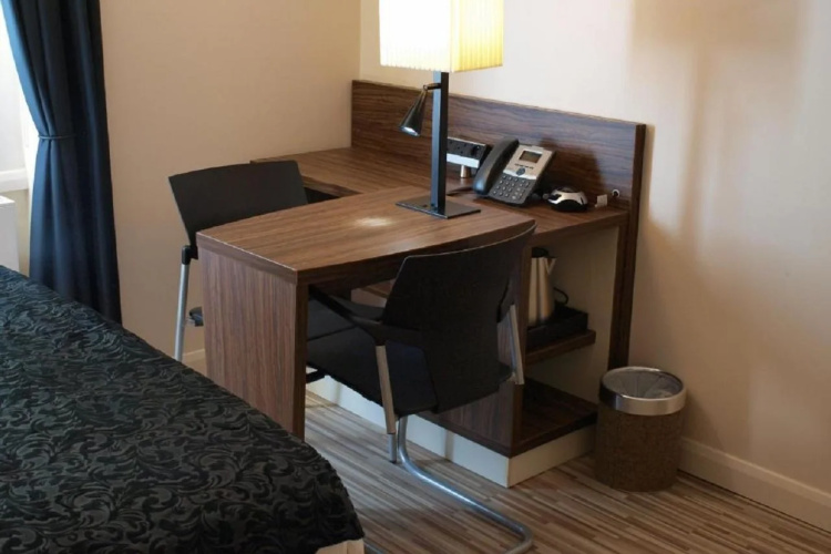 Simply Rooms & Suites