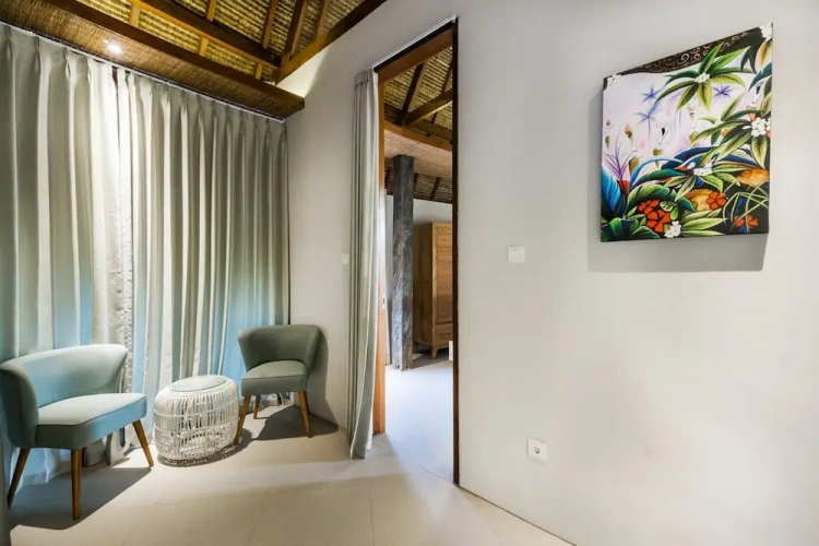 4 Bedrooms Comfort Villa