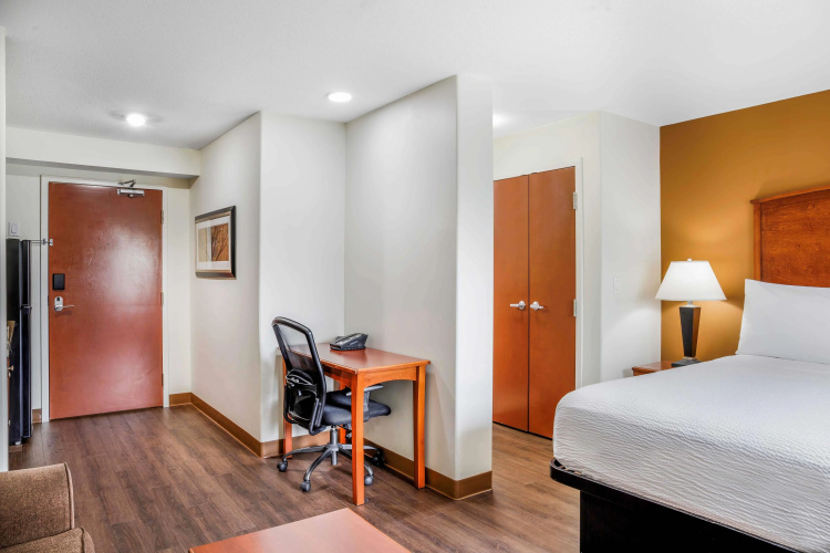Days Inn & Suites by Wyndham Sherwood Park Edmonton photo 8