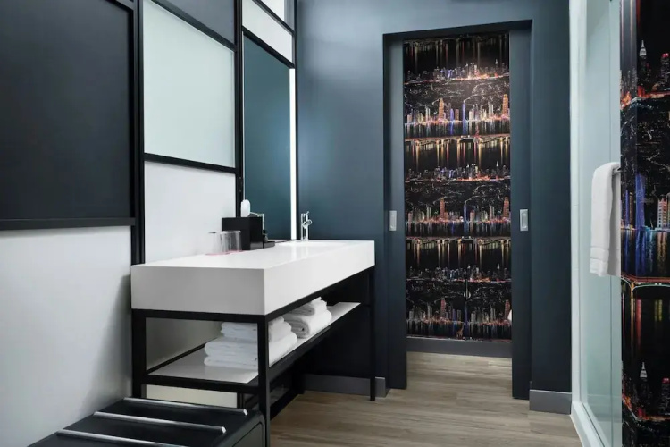 Aloft Waukee
