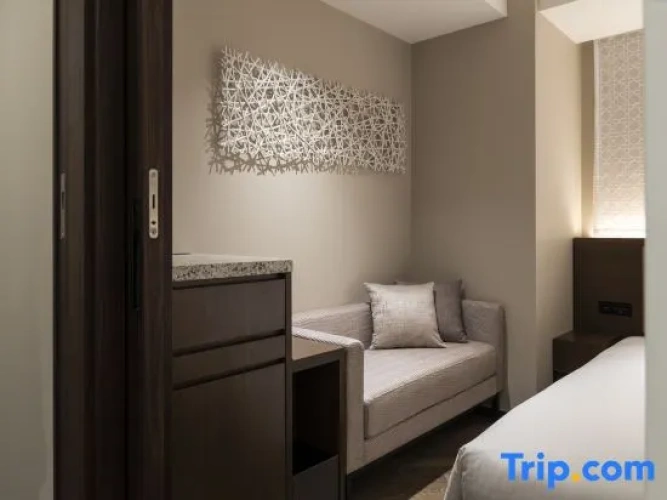 Standard Triple Family room