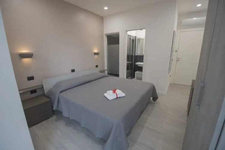Deluxe Double room with balcony and with harbour view