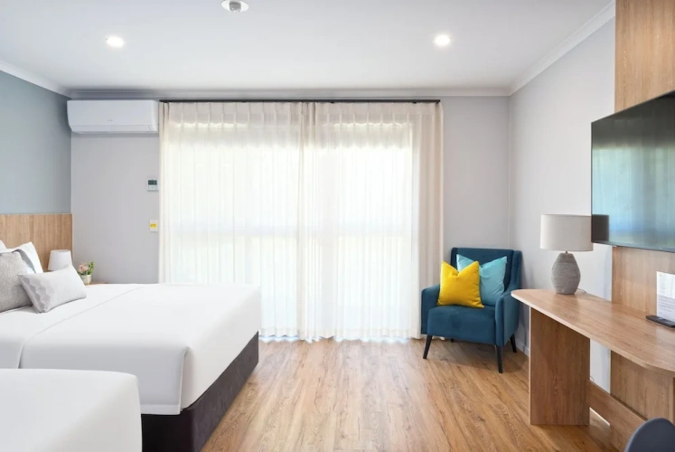 Superior Sextuple room