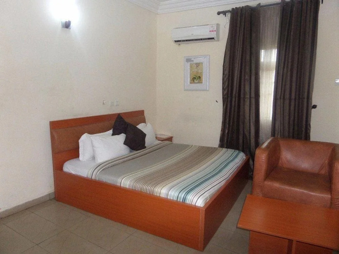 Ralmeton Hotel