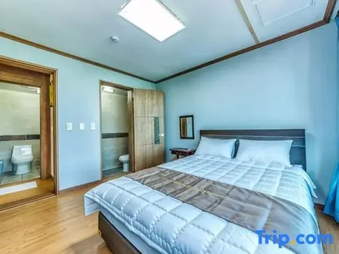 Deluxe Double Suite with sea view