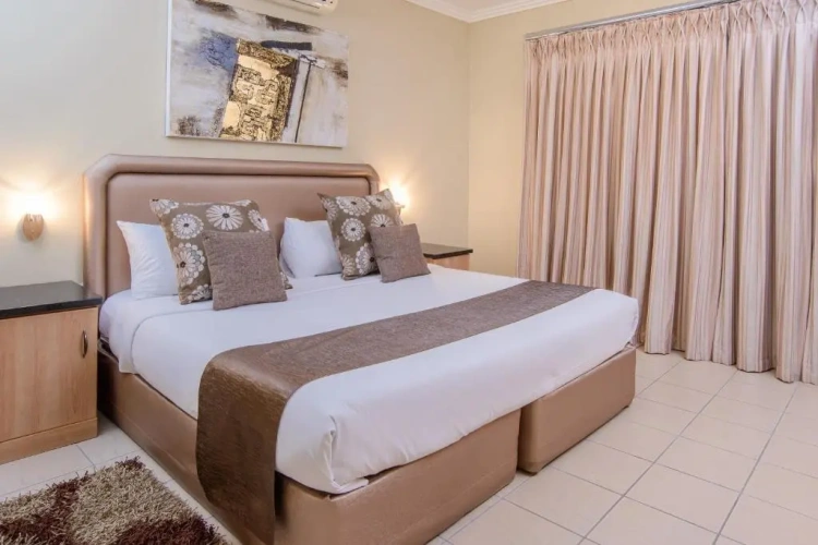 2 Bedrooms Deluxe Apartment with garden view