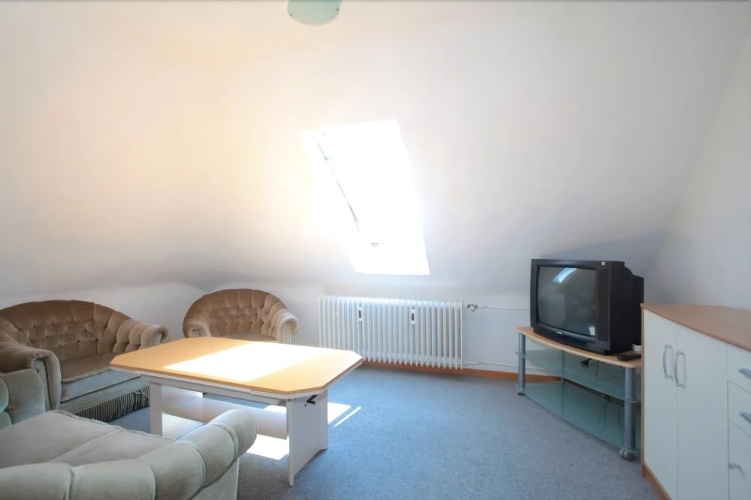 PRIVATE APARTMENT SCHÖNBERGSTRAßE