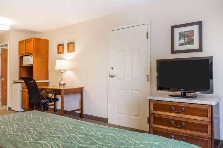 2 Bedrooms Double Suite