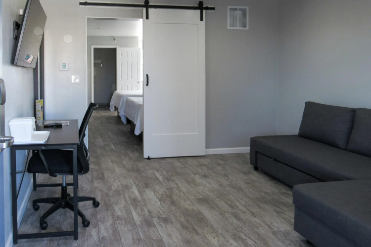 Capri Suites Anaheim