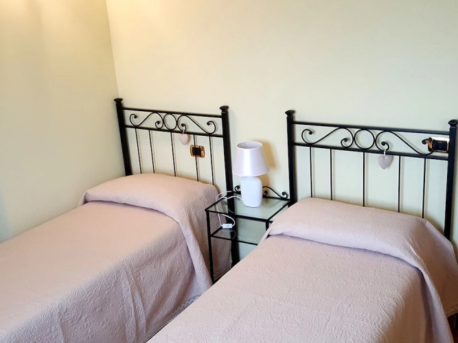 B&B Laguna