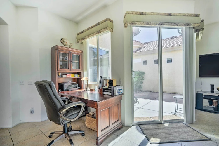 2 Mi to Coachella: Indio Home w/ Fire Pit!