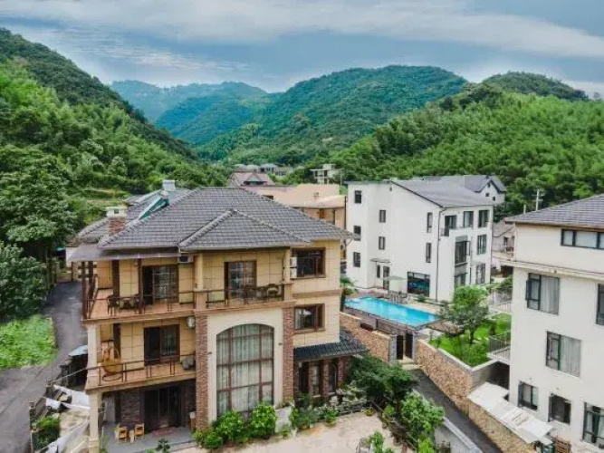 Deying Mountain House