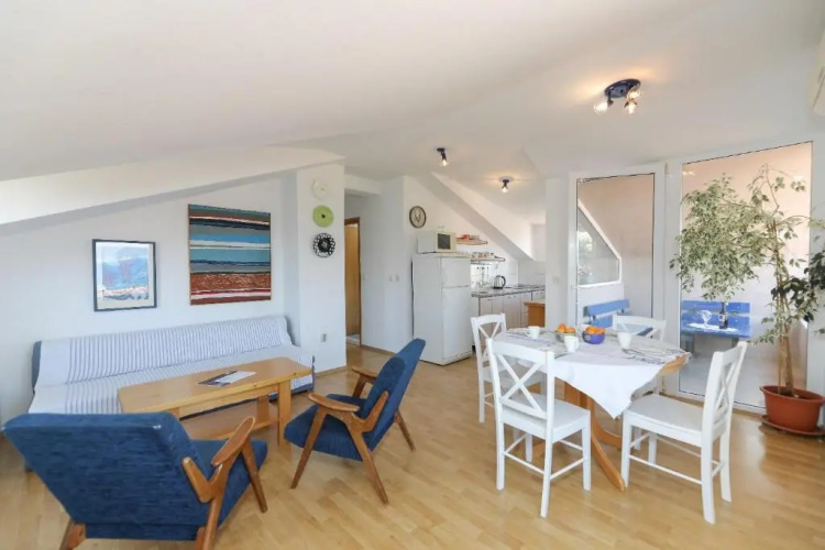 Apartment Ana - 50m from Sea
