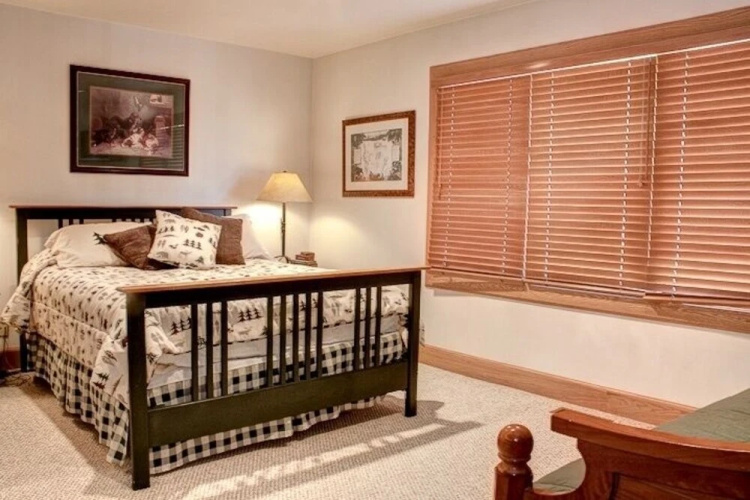 Silverbird 25 3 Bedroom Condo