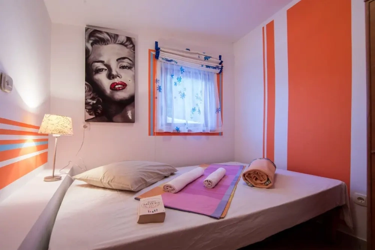 2 Bedrooms Comfort Apartment with sea view