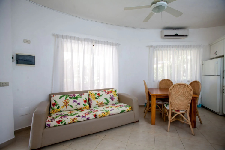 Los Corales Beach Village
