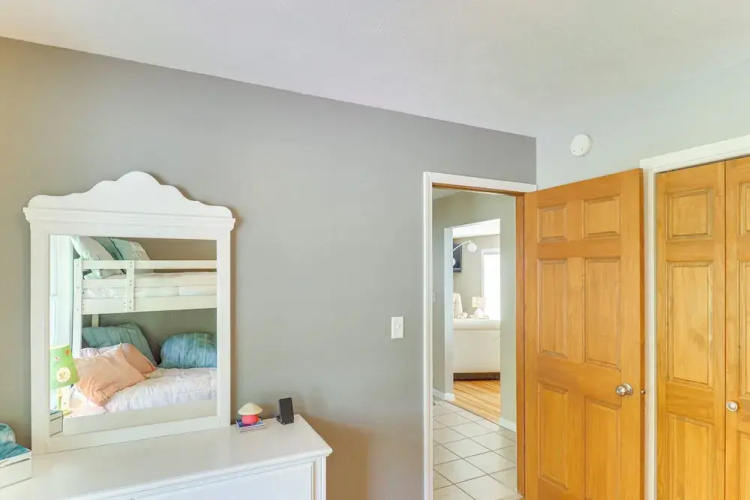 Lakeside Alexandria Retreat w/ Deck + Boat Dock!