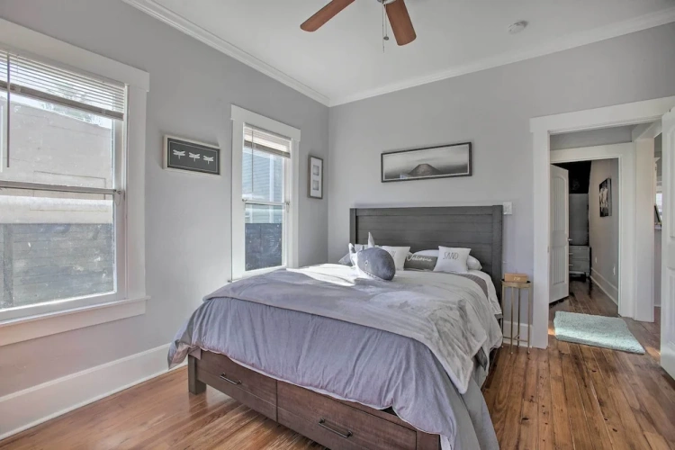 2 Bedrooms Cottage
