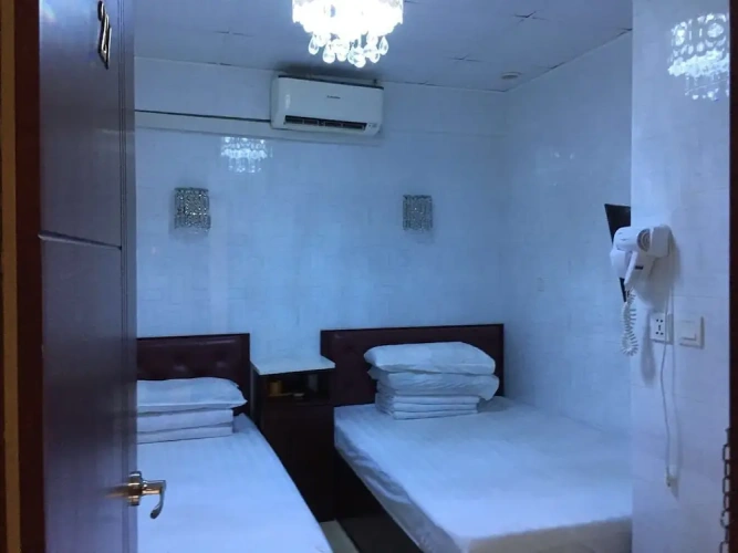 Standard Triple room