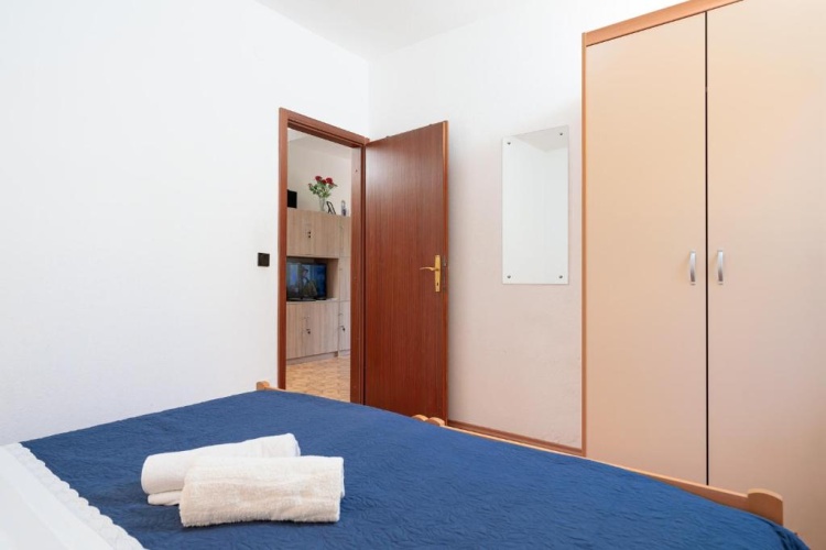 3 Bedrooms Cottage