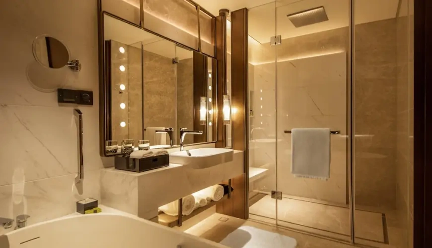 Standard Double Club room with river view