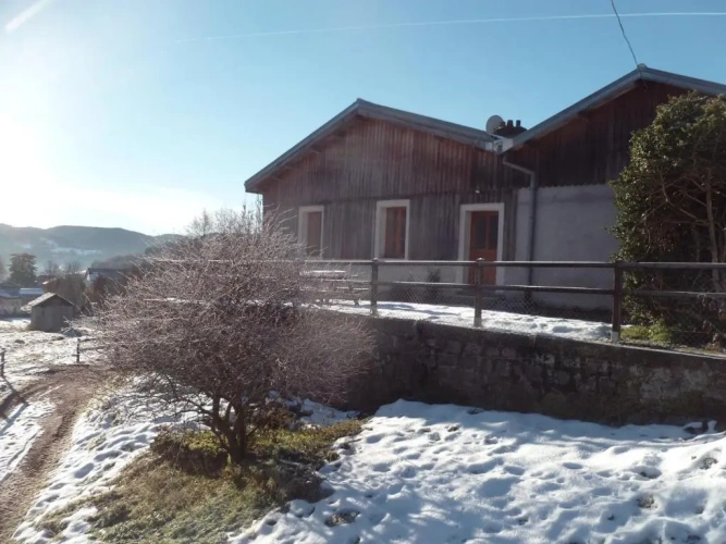 2 Bedrooms Cottage