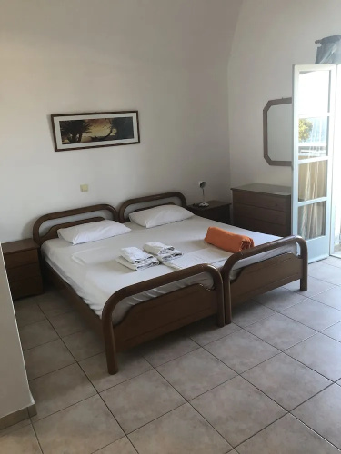 Tarelis Apartments & Studios