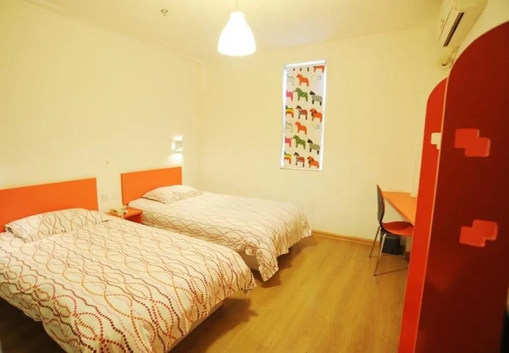 Buding Hotel