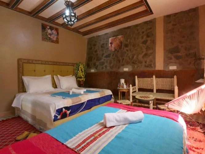 Standard Triple room