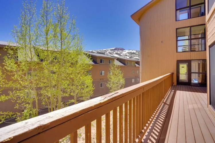 Ski & Explore: Brian Head Condo w/ Indoor Pool!