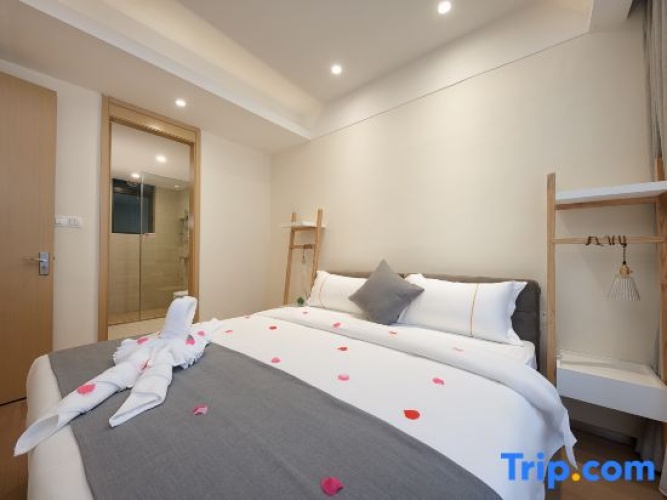 2 Bedrooms Business Suite