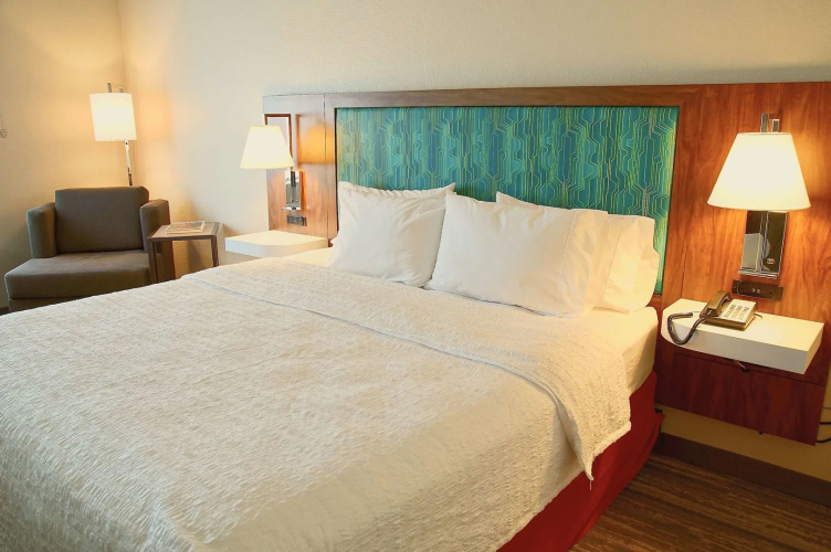 Hampton Inn & Suites Cathedral City