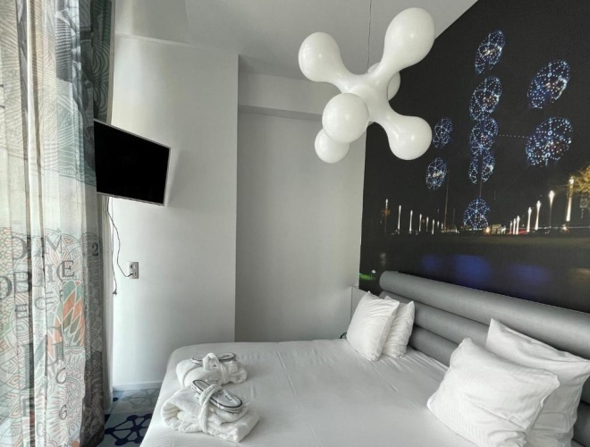 Double Suite