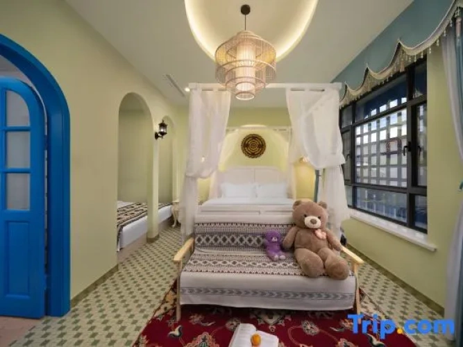Standard Family room