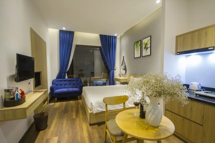 Standard Double Studio with balcony and with city view