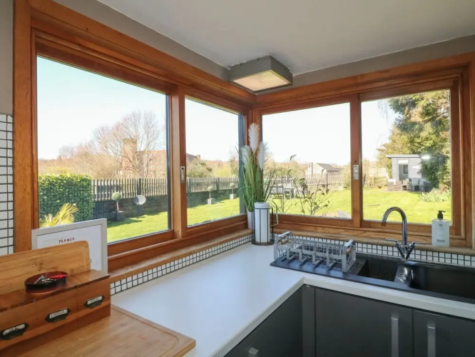 Coupling Cottage