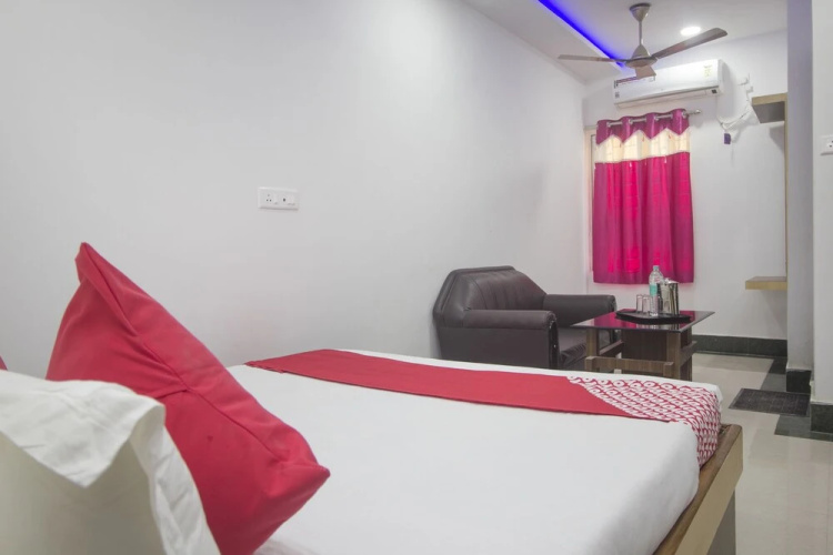 OYO 26838 Mahalaxmi