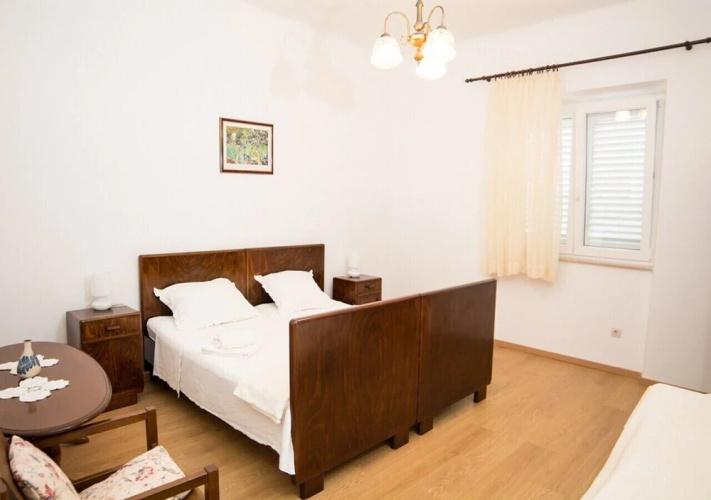 Apartments Bungevilla