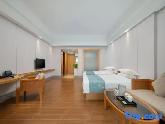 GEM Hotel (Dongfang Haitang Park)