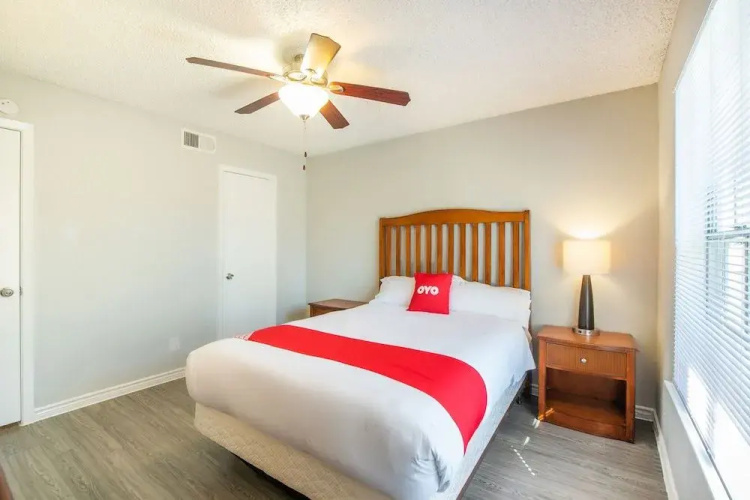 OYO Apartments at Eden Pointe